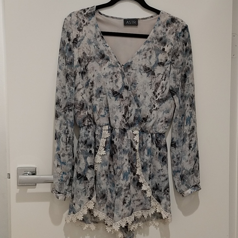 ASTR Long-Sleeve Romper
